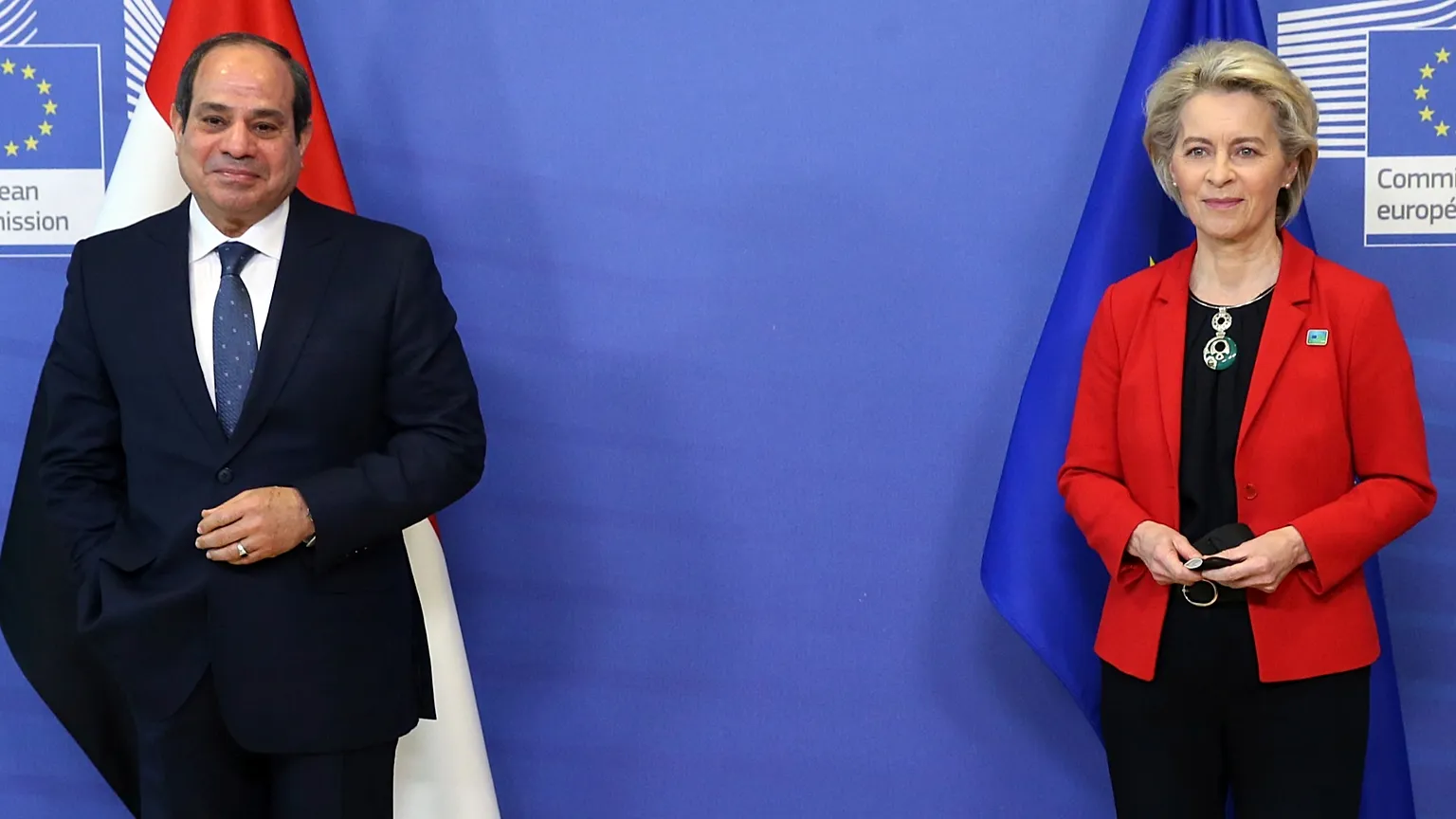 European Commission President Ursula von der Leyen, right, and Egypt's President Abdel Fattah El-Sisi pose for the media