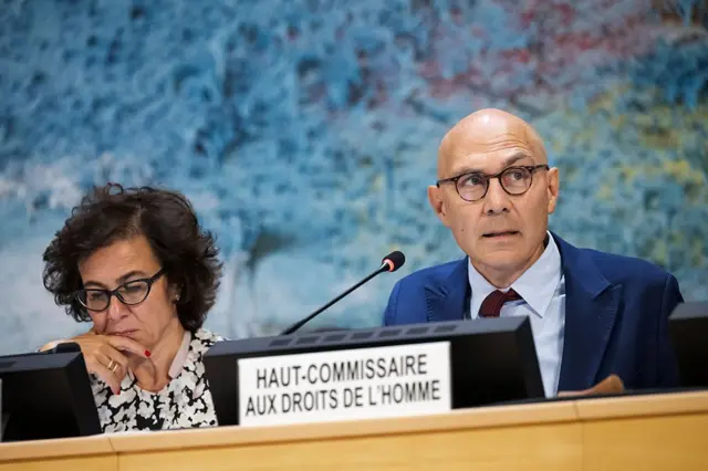 Retrato de Volker Türk, alto comisionado de la ONU, en un discurso.