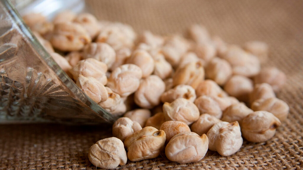 Prepara Garbanzos con Calamares: Receta de Guiso Sano y Casero para Nutrirte Fácilmente