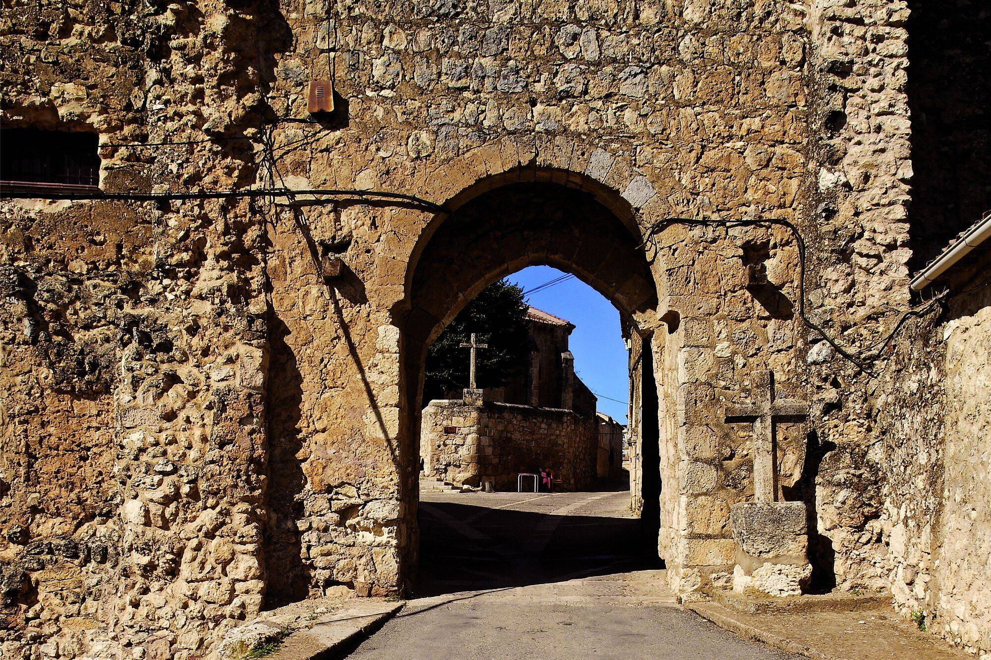 Foto: Uno de los pueblos con más encanto de Segovia. (Turismo de Castilla y León)