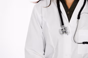 Médico (Freepik)