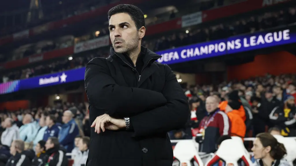 Arteta, en el banquillo del Arsenal durante el partido ante el Bayern.