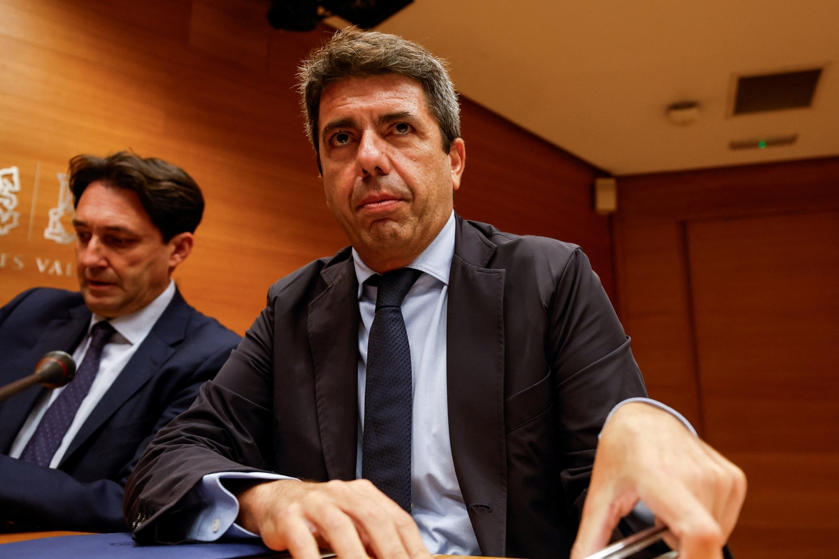 El presidente en funciones de