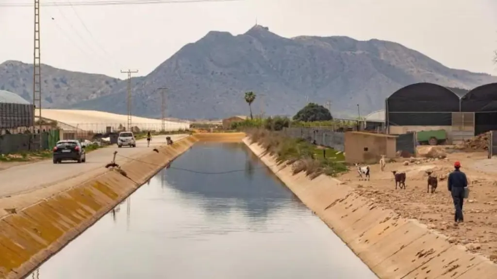 El Canal del Postrasvase Tajo-Segura a su paso por el término municipal de San Javier.