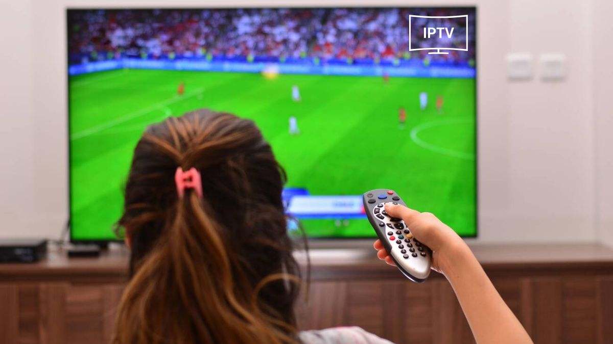 Mazazo para las IPTV piratas de fútbol: la UEFA anuncia una alianza mundial que promete acabar con las retransmisiones ilegales