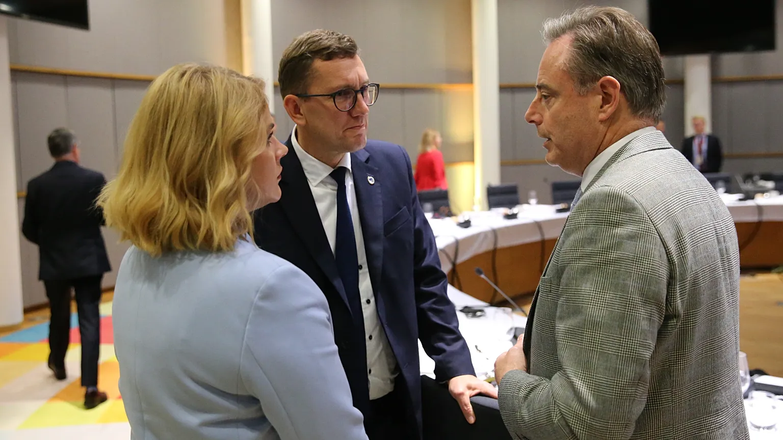 Latvia's Prime Minister Evika Silina, Estonia's Prime Minister Kristen Michal and Belgium's Prime Minister Bart De Wever during a Euro Summit working dinner, Oct. 23, 2025