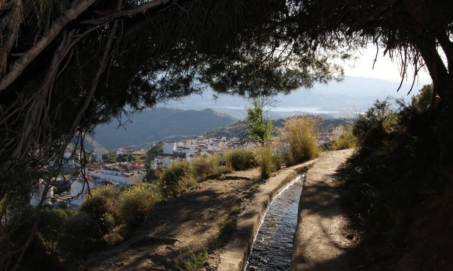Foto: La ruta de senderismo que tienes que hacer este otoño en Málaga. (Saltillo de Canillas)