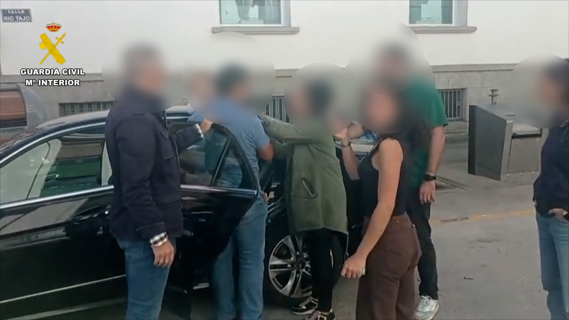 Momento de la detención en Navalmoral de la Mata (Cáceres)