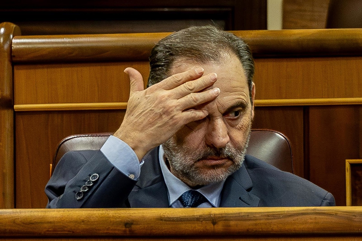 El exministro de Transportes, José
