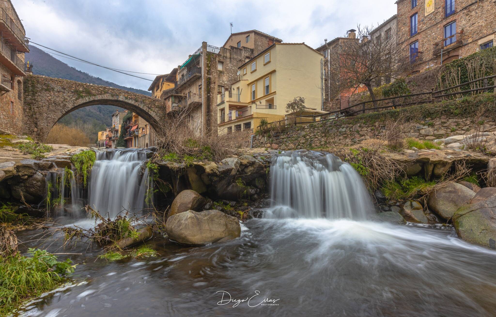 Foto: Uno de los parajes más bellos de este pueblo de Girona. (Extraída de Facebook/Diego Eiras)