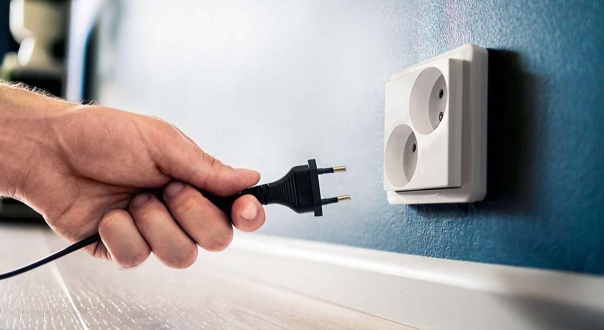 Adiós a los enchufes tradicionales: llegan a España los nuevos enchufes eléctricos que no necesitan reforma