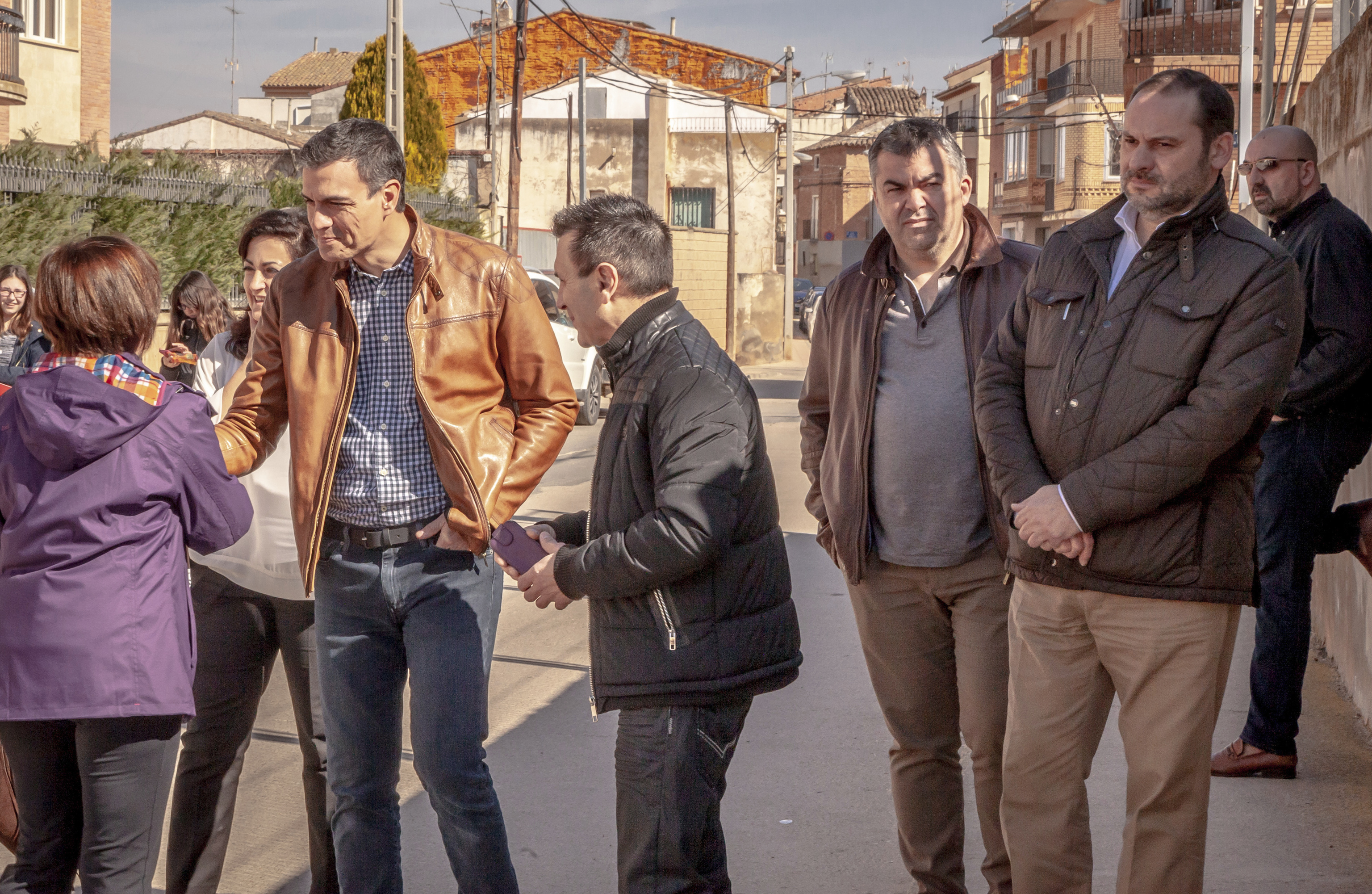 Pedro Sánchez, Santos Cerdán, José Luis Ábalos y Koldo García, durante la ruta de las primarias del PSOE en 2017