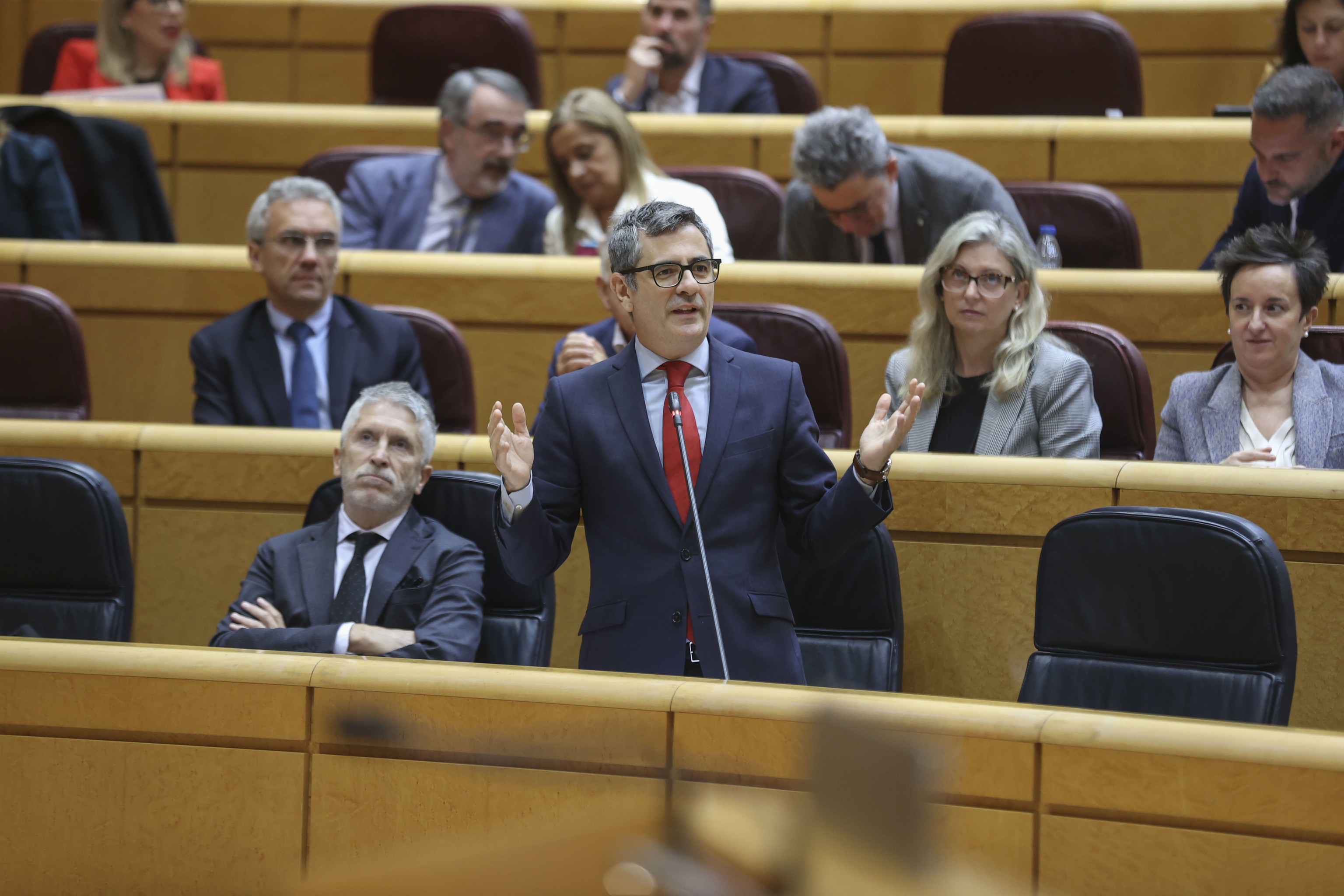 El ministro de Justicia, Félix Bolaños, en la sesión de control del Senado.