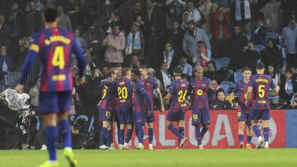 Los jugadores del Barça celebran el primer gol ante el Celta.
