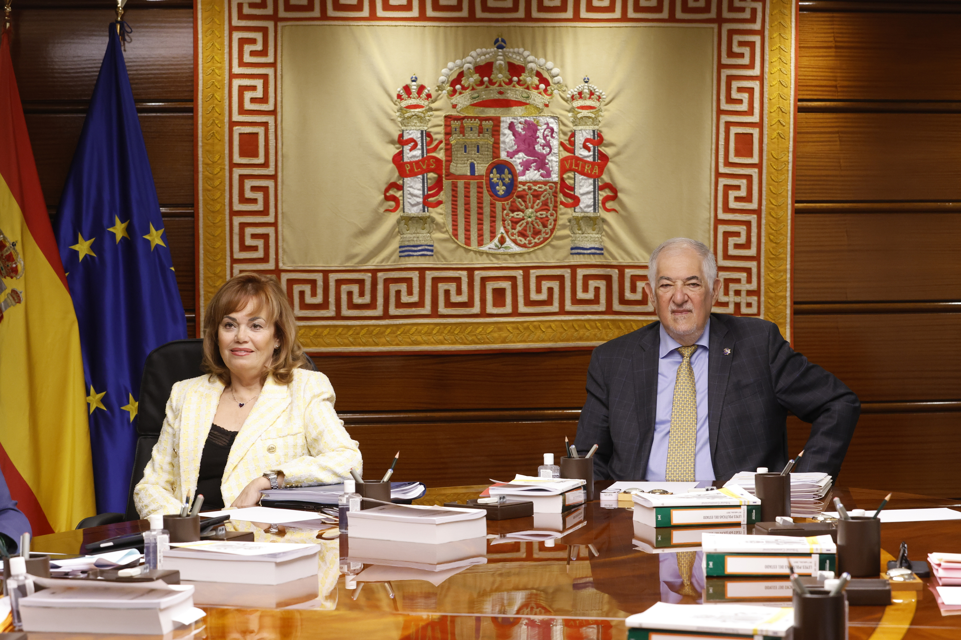 La vicepresidenta del Constitucional, Inmaculada Montalbán, y el presidente del Tribunal, Cándido Conde-Pumpido, en una imagen de archivo.