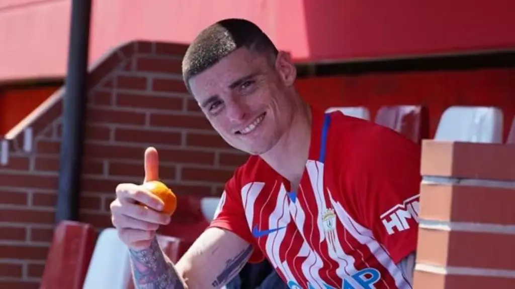 Èric Montes, en el Algeciras de la Primera RFEF.