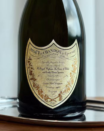 Detalle de la botella Dom