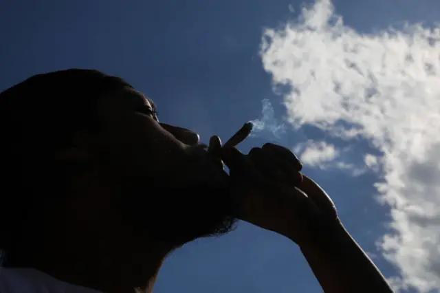 Fumando