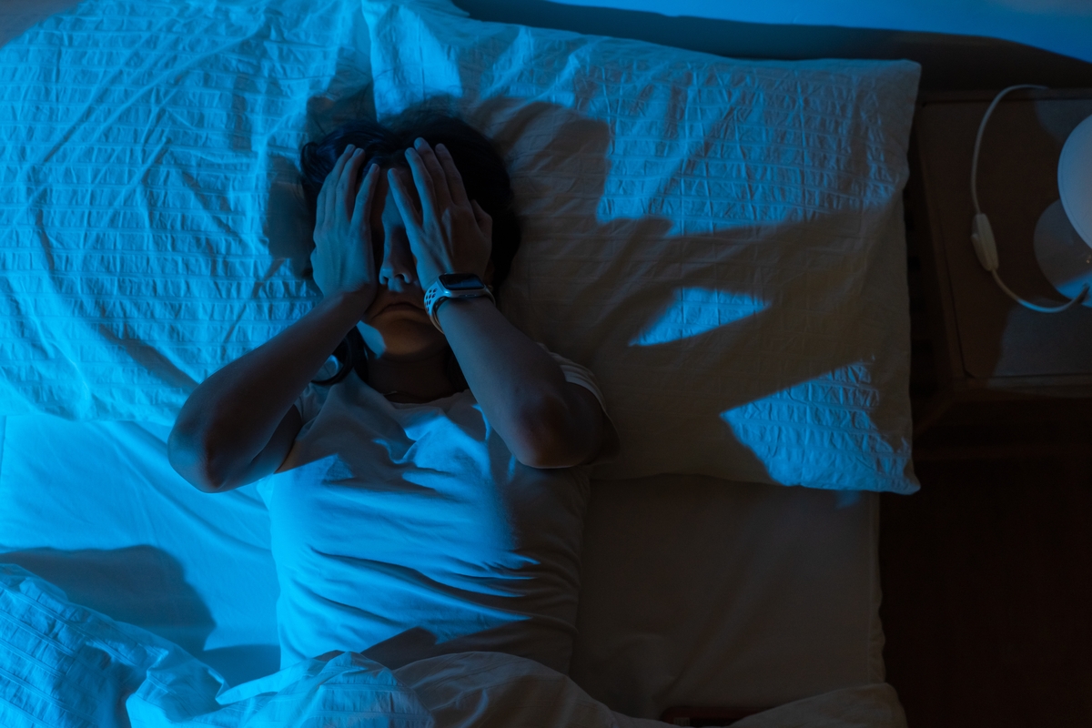 Una mujer con insomnio. (Adobe