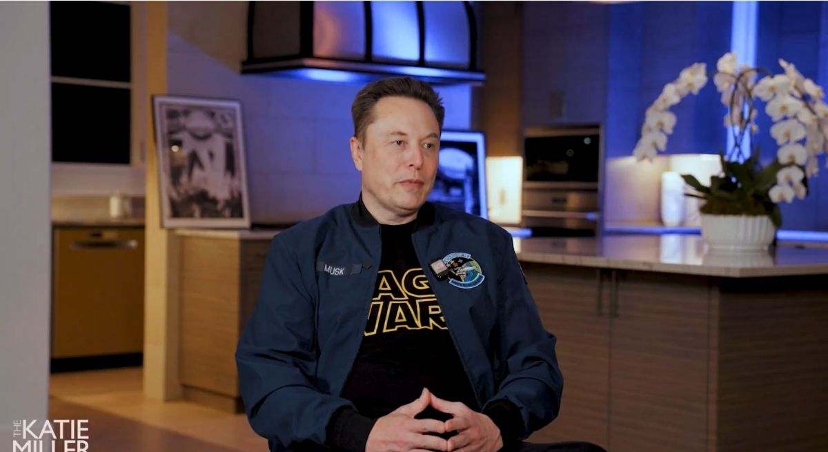 "Está pudriendo el cerebro de la gente": el invento que en vez de hacernos mejor nos ha empeorado, según Elon Musk