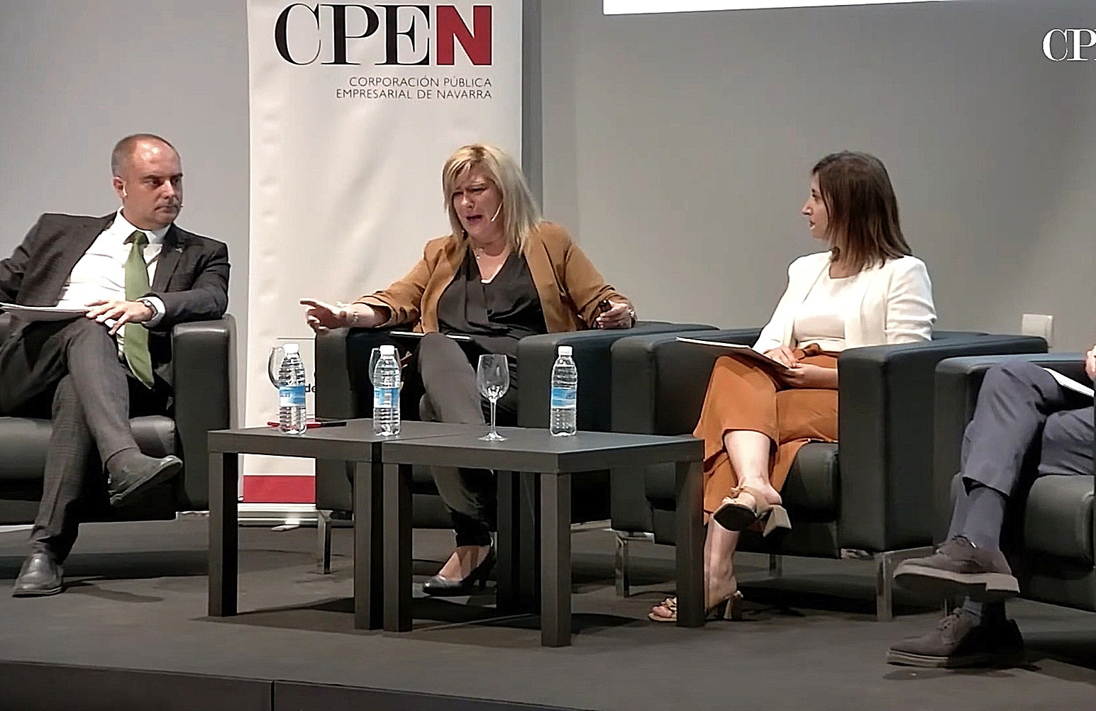 Leire Díez durante una charla de la Corporación Pública Empresarial de Navarra (CPEN).