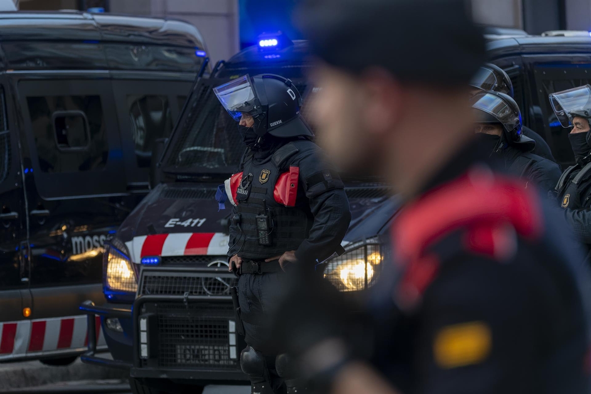 Policía en Barcelona. (Europa Press)