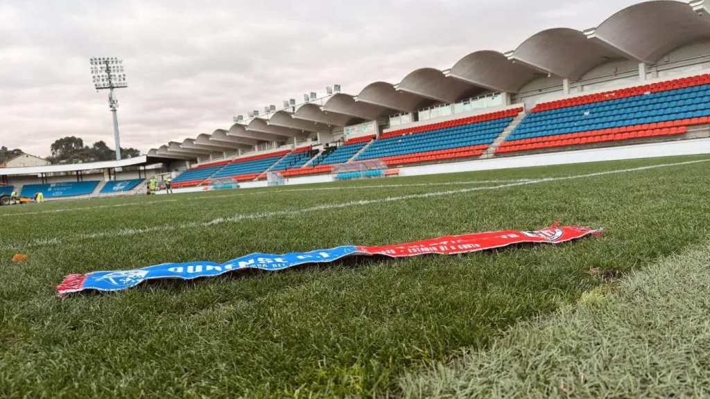 La bufanda conmemorativa para el partido.