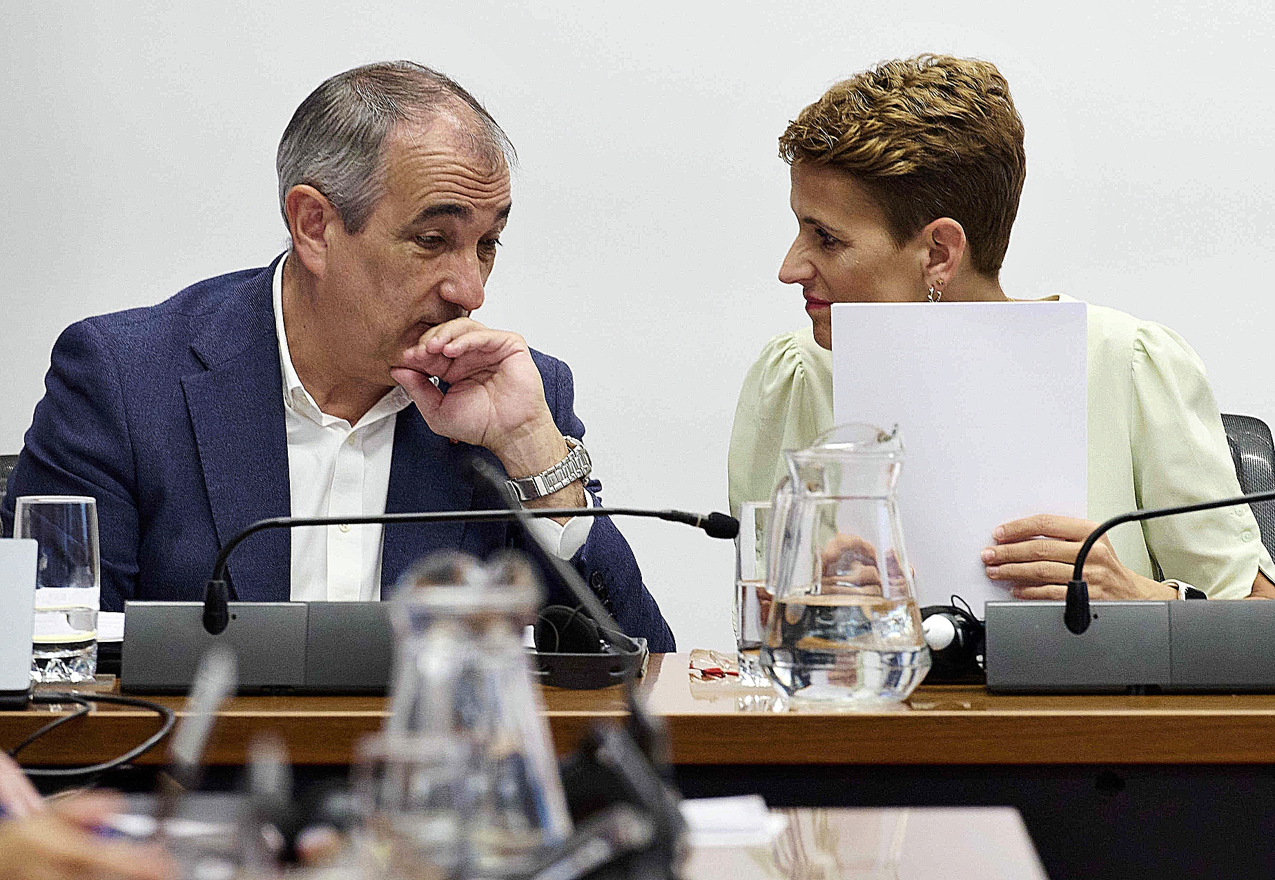 El consejero de Navarra Óscar Chivite y la presidenta autonómica, María Chivite.