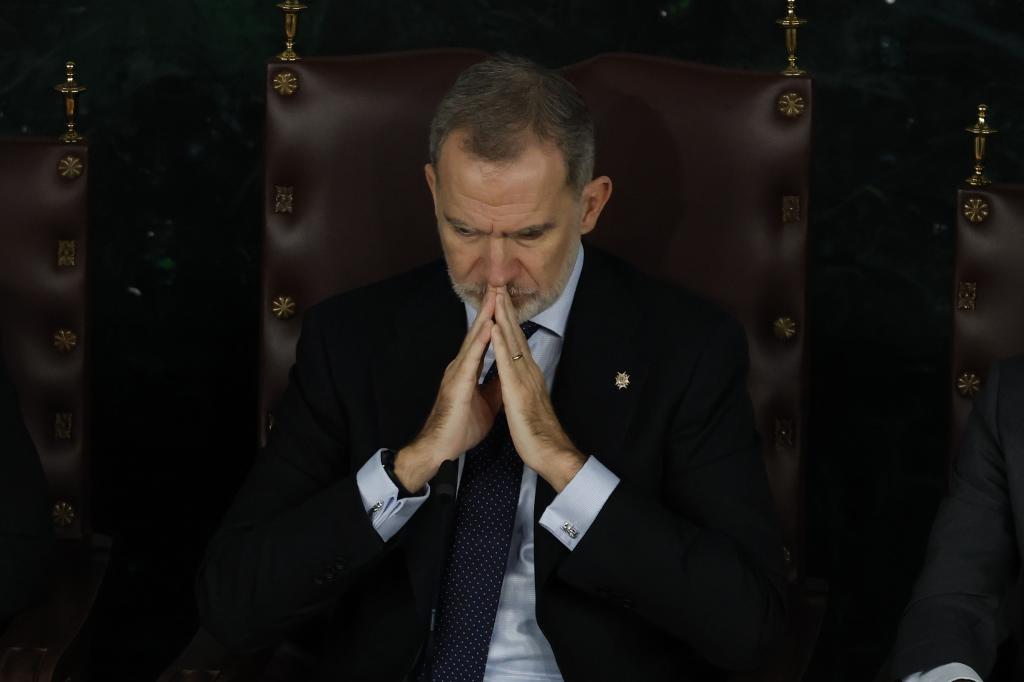 Felipe VI, durante la entrega de despachos a la 63 promoción de la carrera fiscal, este miércoles.