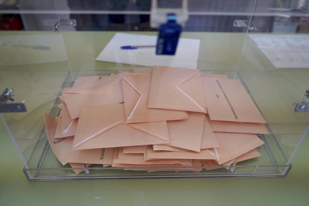 Urna electoral de Extremadura
