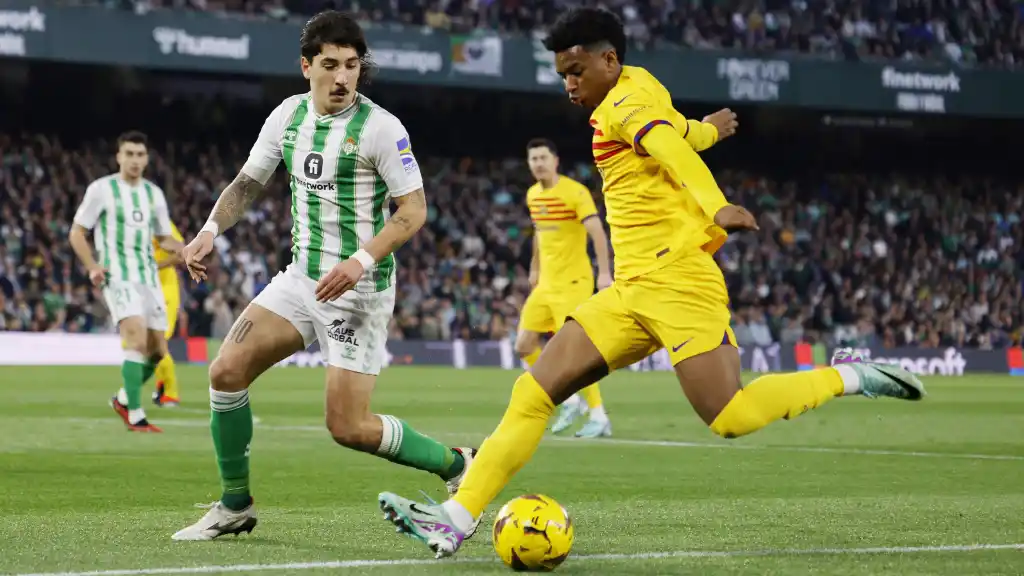 Balde, ante Bellerín