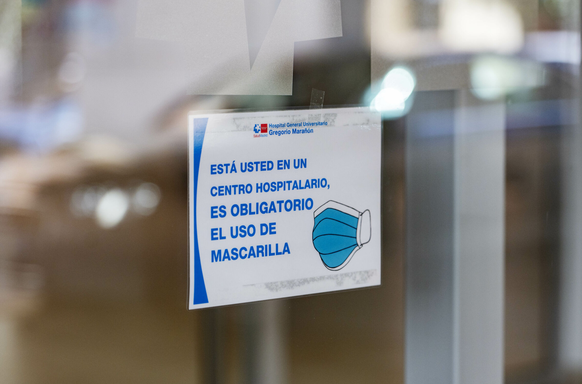 Foto: Cartel de mascarillas obligatorias. (Europa Press)