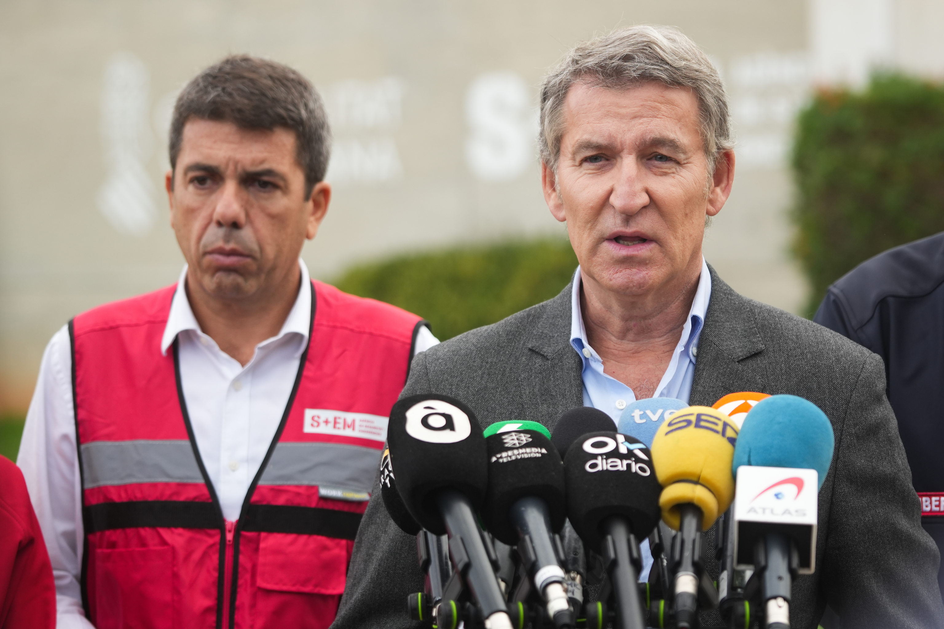 Feijó comparece ante los medios junto a Mazón en Valencia en octubre de 2024.