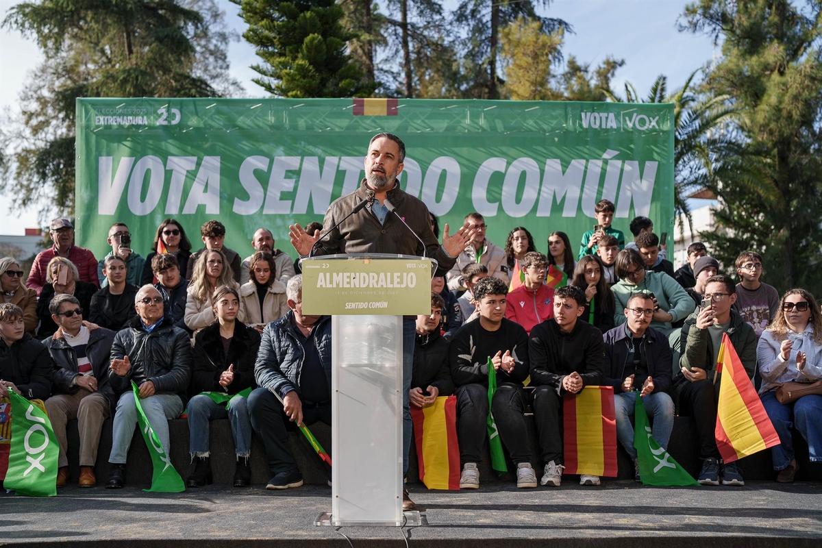 Abascal durante un mitin en