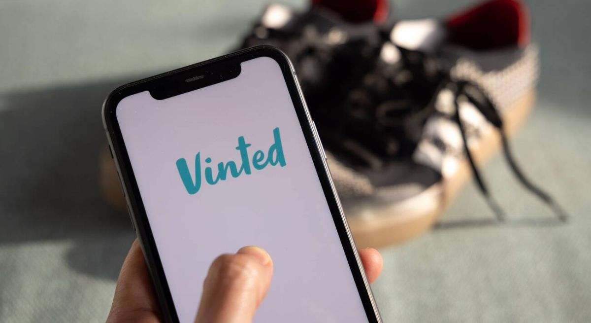 Estafas en Vinted: descubren que ropa de baja calidad de Temu y Shein se vende por tres veces su precio en la app