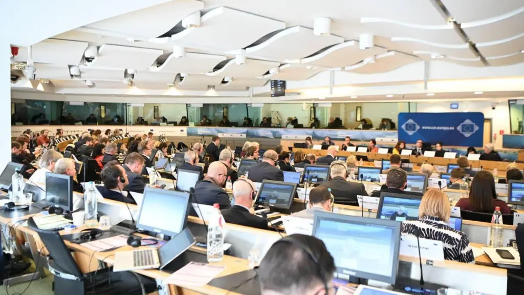 La comisión a la que asistió López Miras en Bruselas, este viernes.