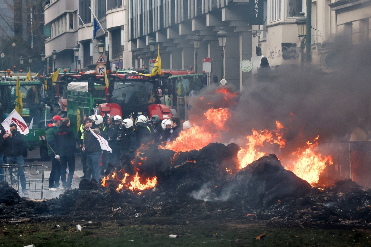 Trabajadores del campo protestan en