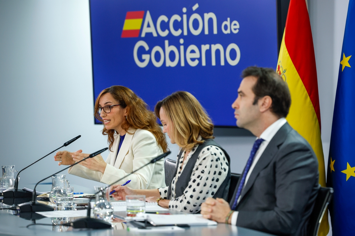 La ministra de Sanidad, Mónica
