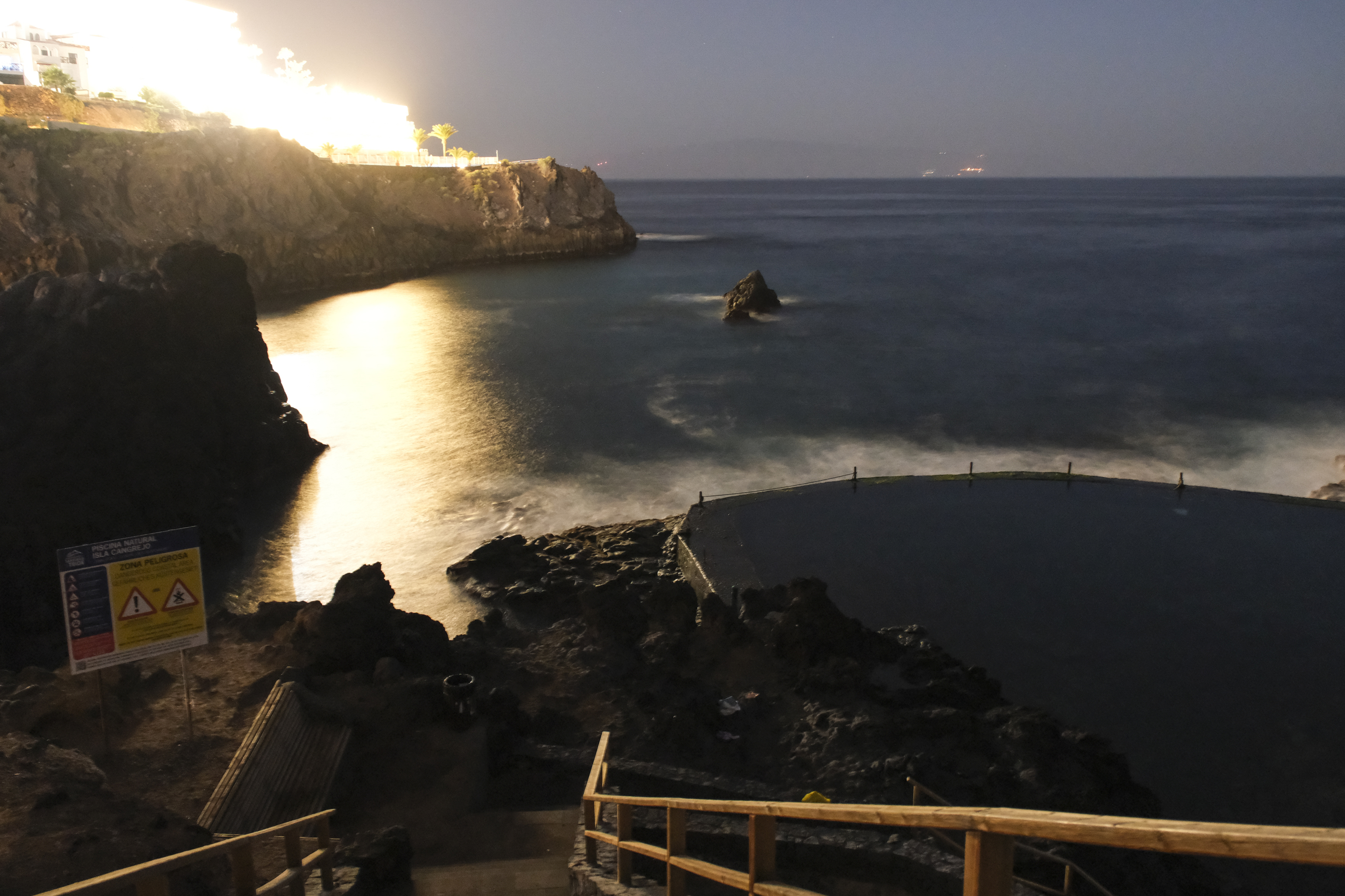 Imagen tomada este domingo de la piscina natural de Isla Cangrejo, en Los Gigantes (Tenerife).