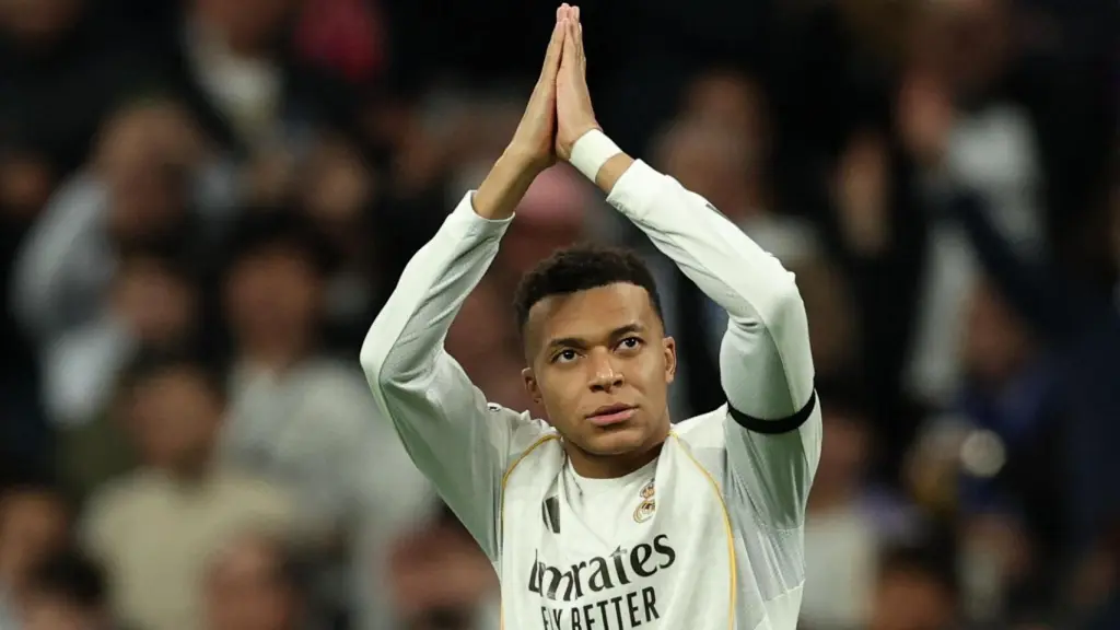 Mbappé pidió perdón a la afición del Mónaco tras marcar el 1-0