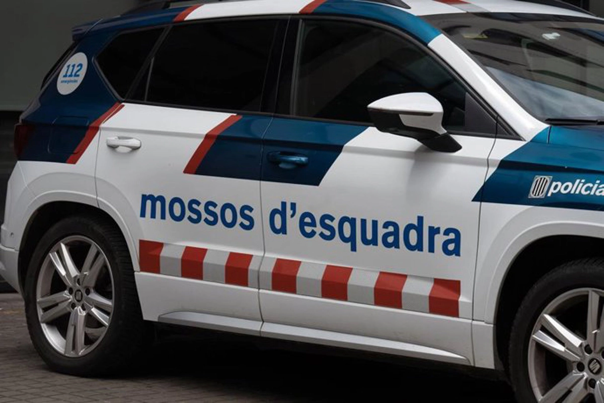 Un coche policial de los