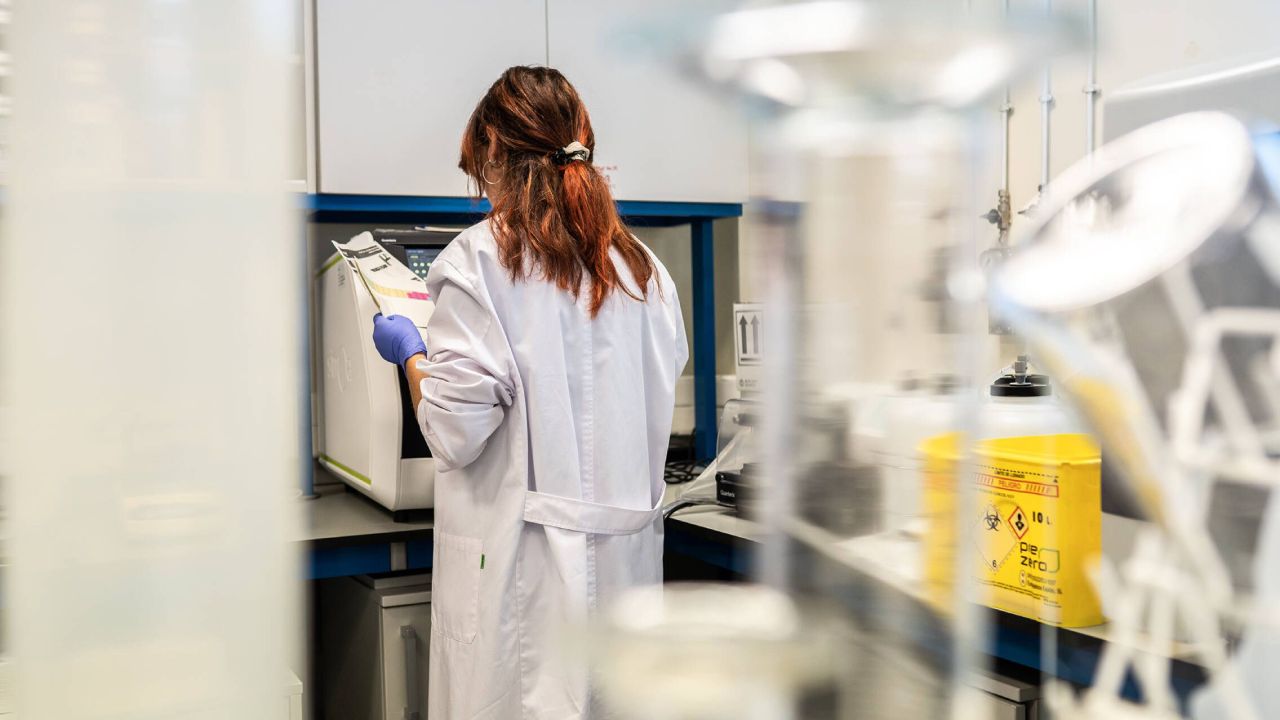 Foto: Imagen de archivo de un laboratorio de alzhéimer. (Ana Beltrán)