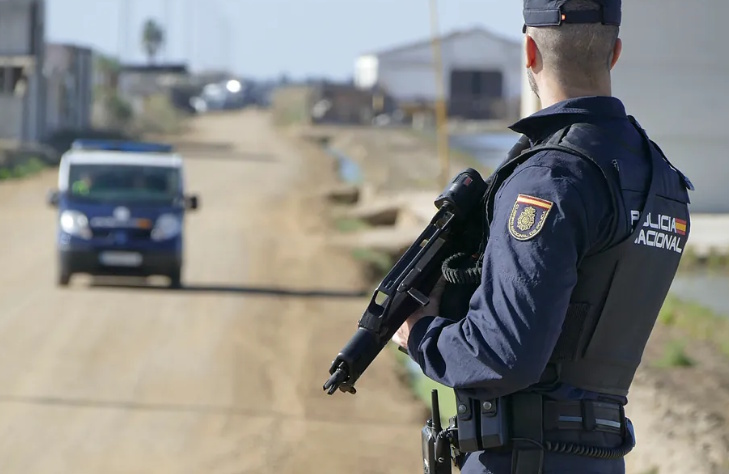 Despliegue policial en el polígono donde ocurrió el tiroteo el pasado mes de noviembre.