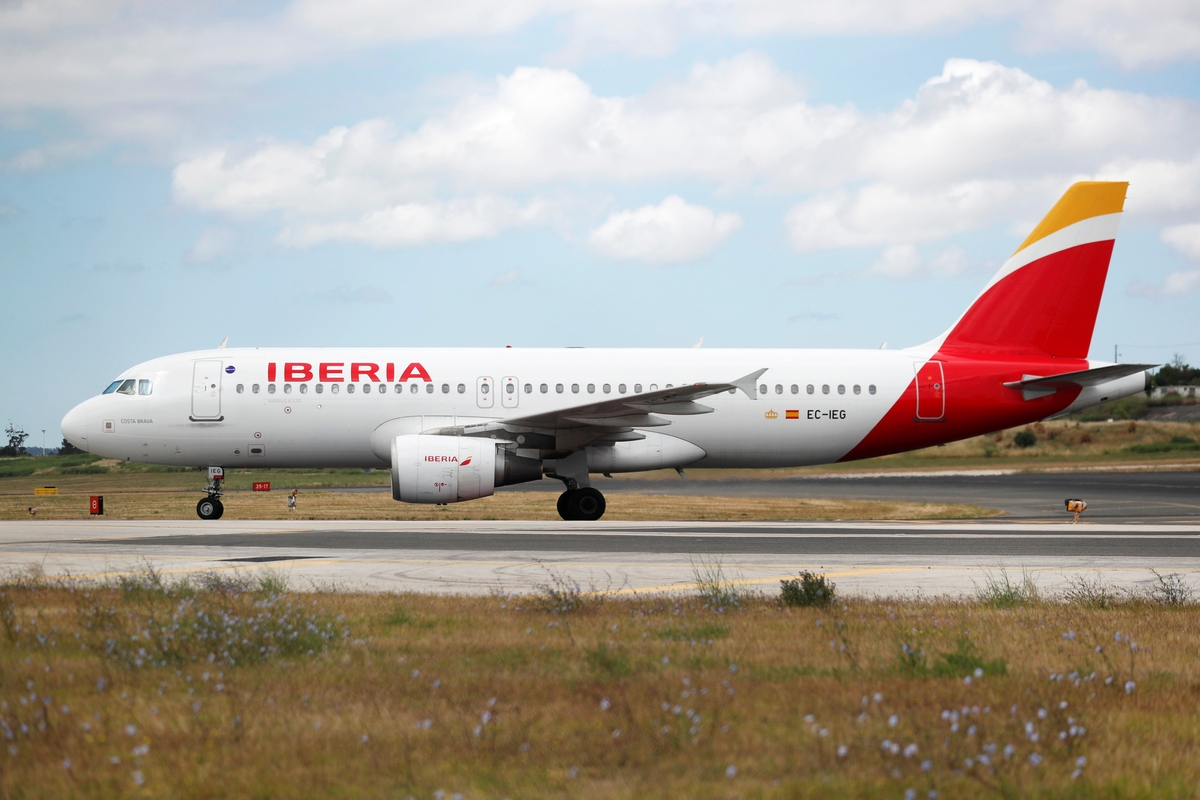 Un avión Airbus A320-200 de