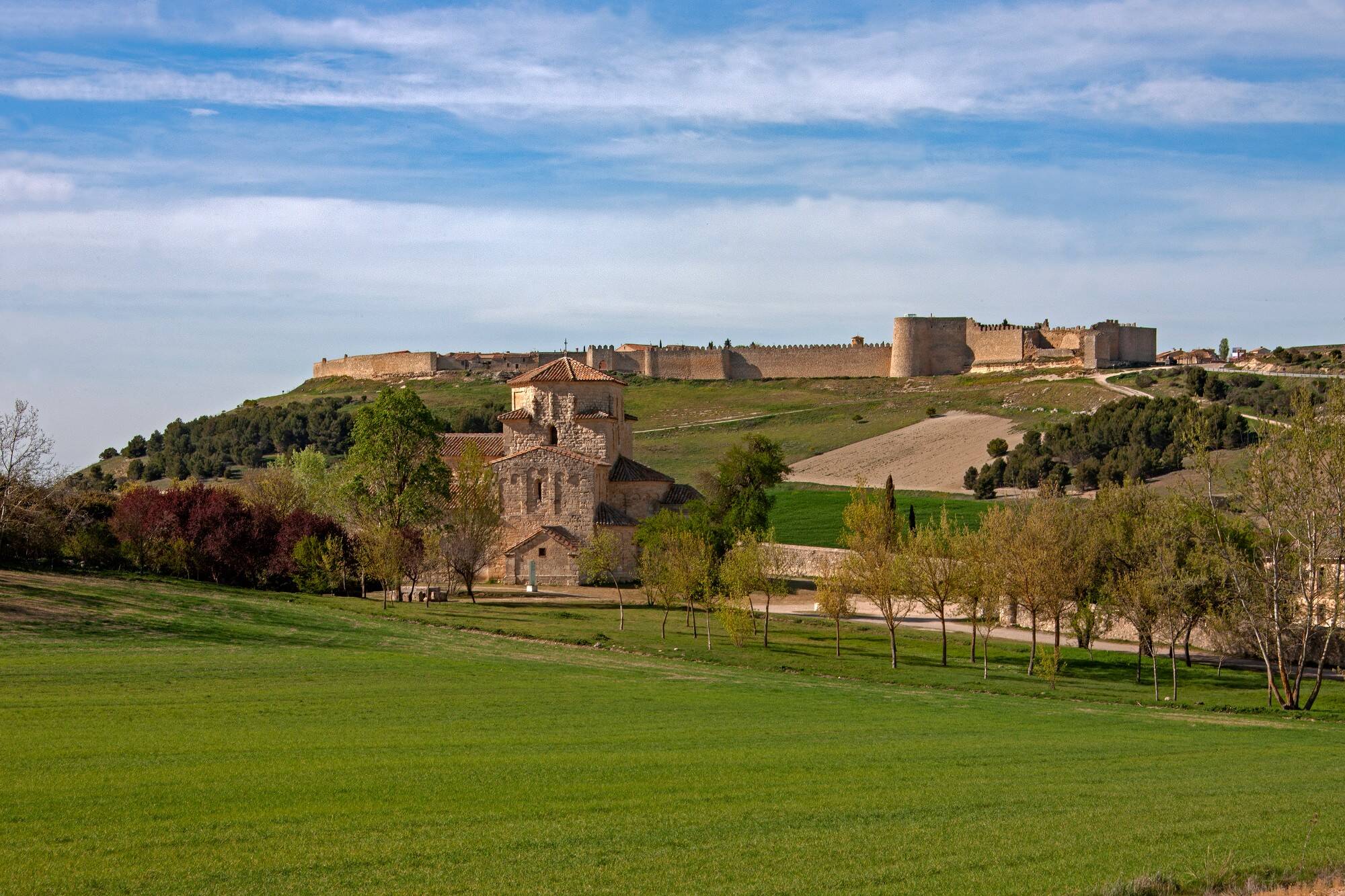 Foto: El pueblo medieval que tienes que visitar sí o sí en Valladolid. (Turismo de Castilla y León)