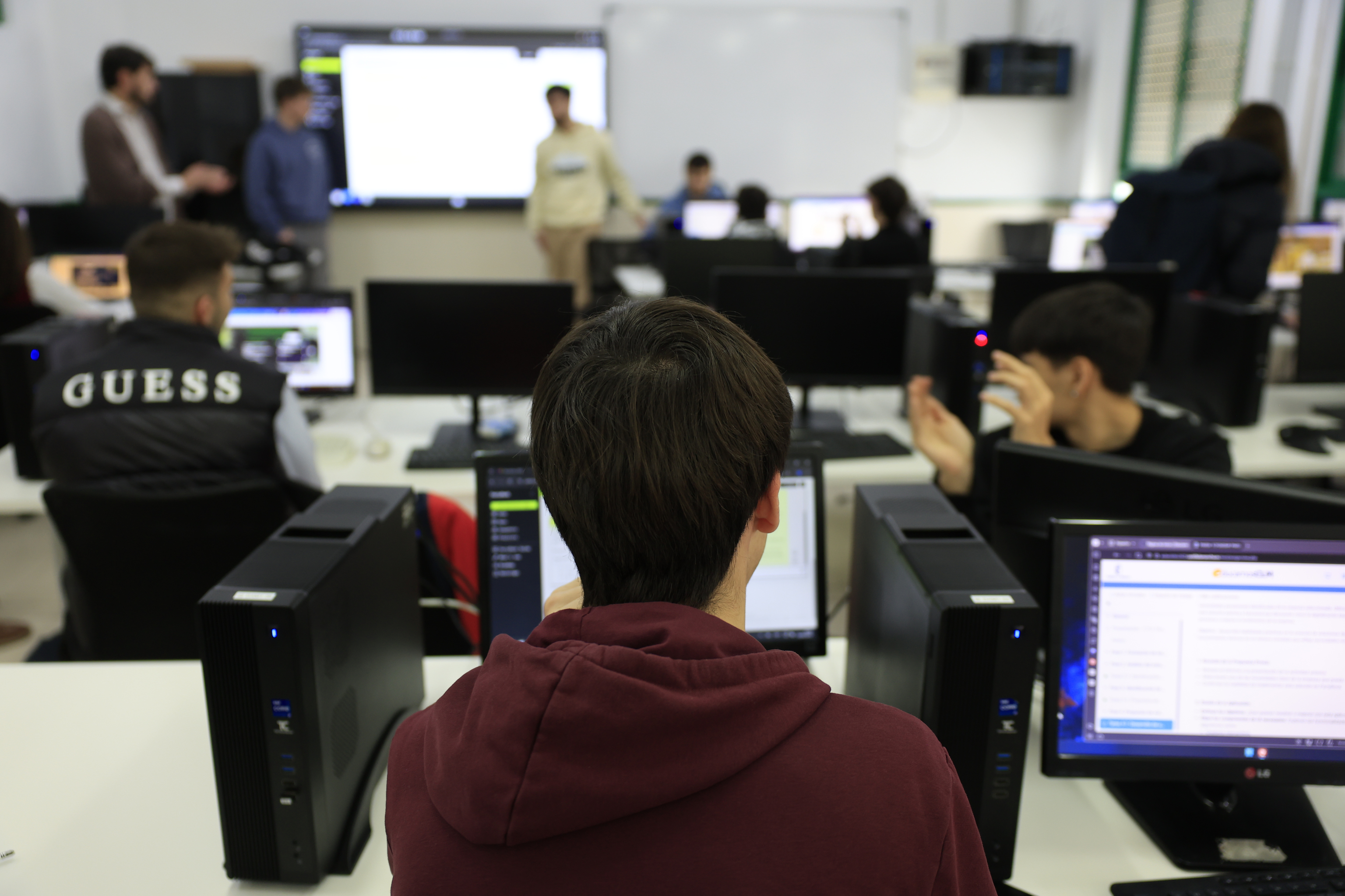 Estudiantes de FP en un instituto público de Puertollano.