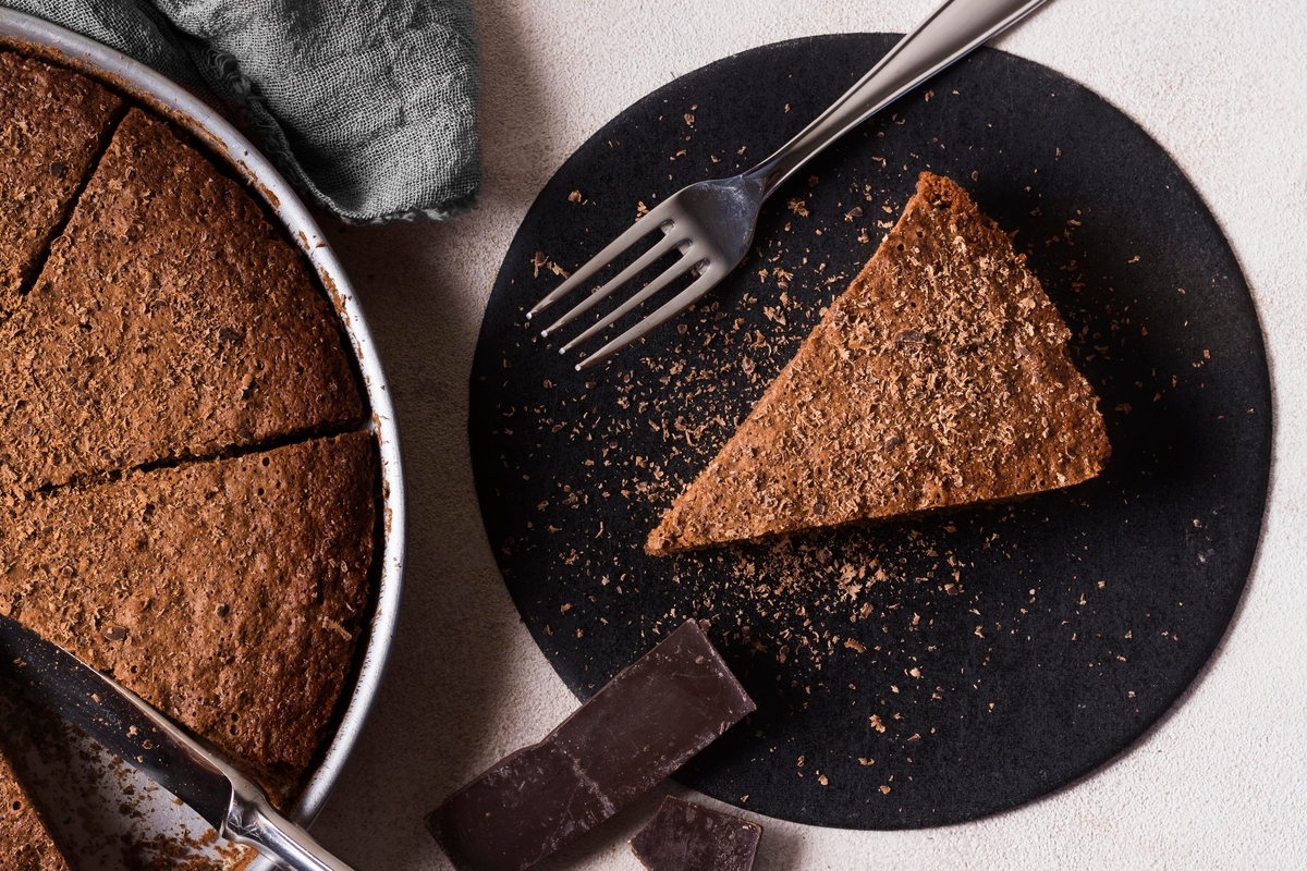Tarta de queso y chocolate.