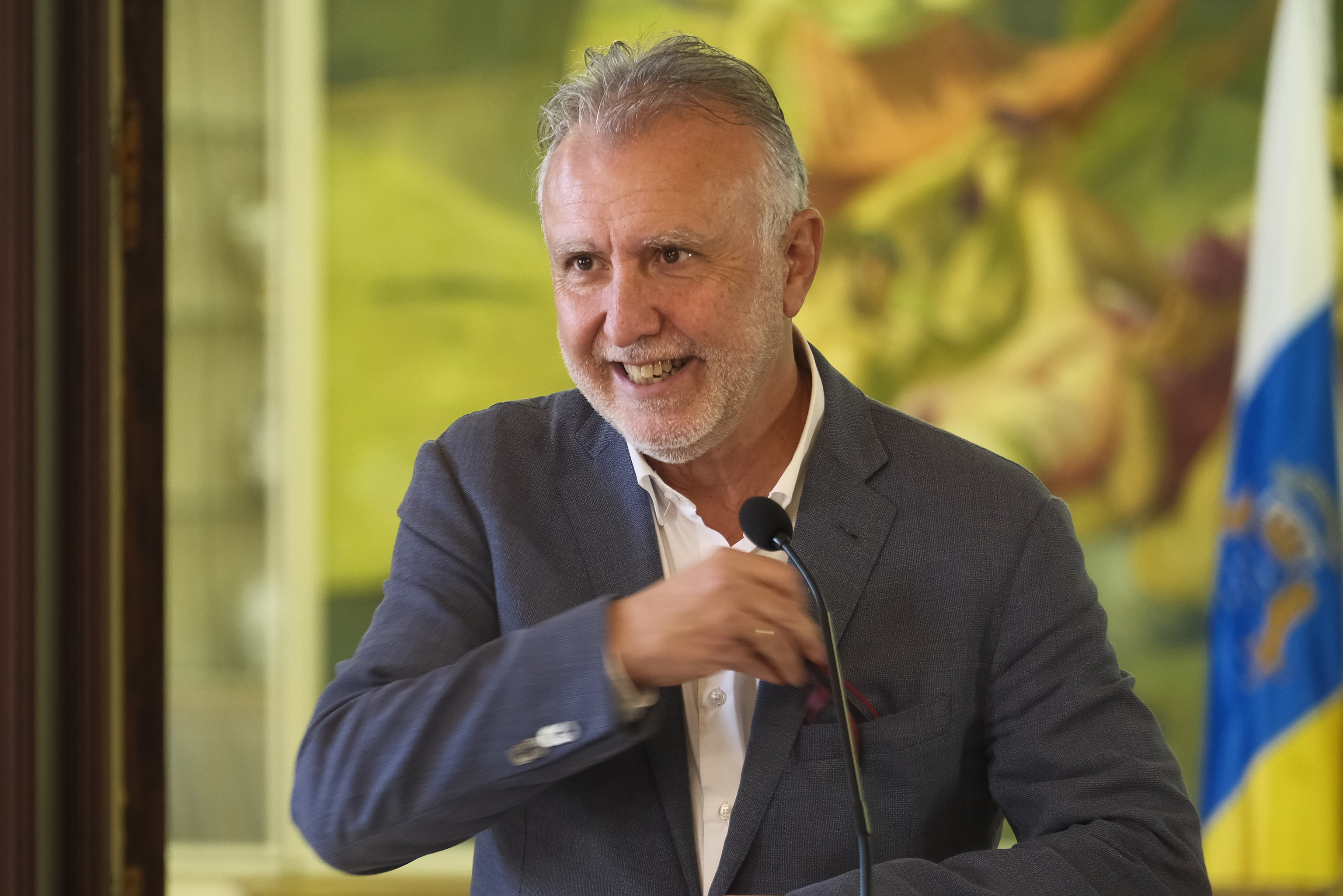 El ministro de Política Territorial, Ángel Víctor Torres, este viernes en Canarias.
