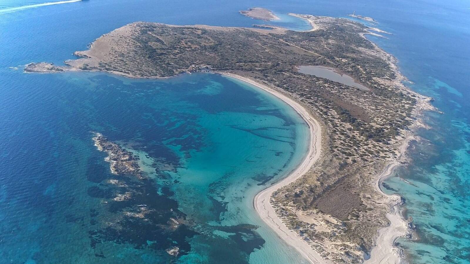 Foto: La isla deshabitada más impresionante de Baleares. (Formentera Vuela)