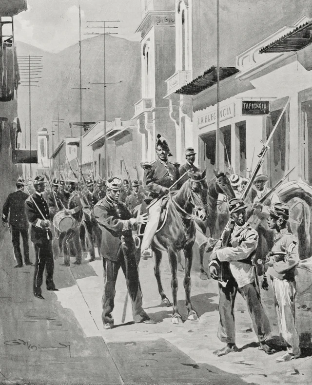 Unos soldados uniformados caminando y uno de ellos montado en un caballo